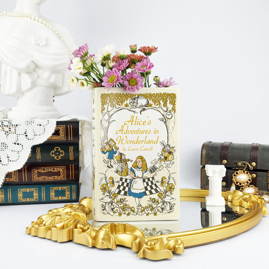 8dde985c-fea9-4b33-948f-71a780bedfd9/alice_s_adventure_in_wonderland_II-Ceramic_book_vase_-_mockup_08_-_ph_i_c_nh_m_t_tr_c.jpg